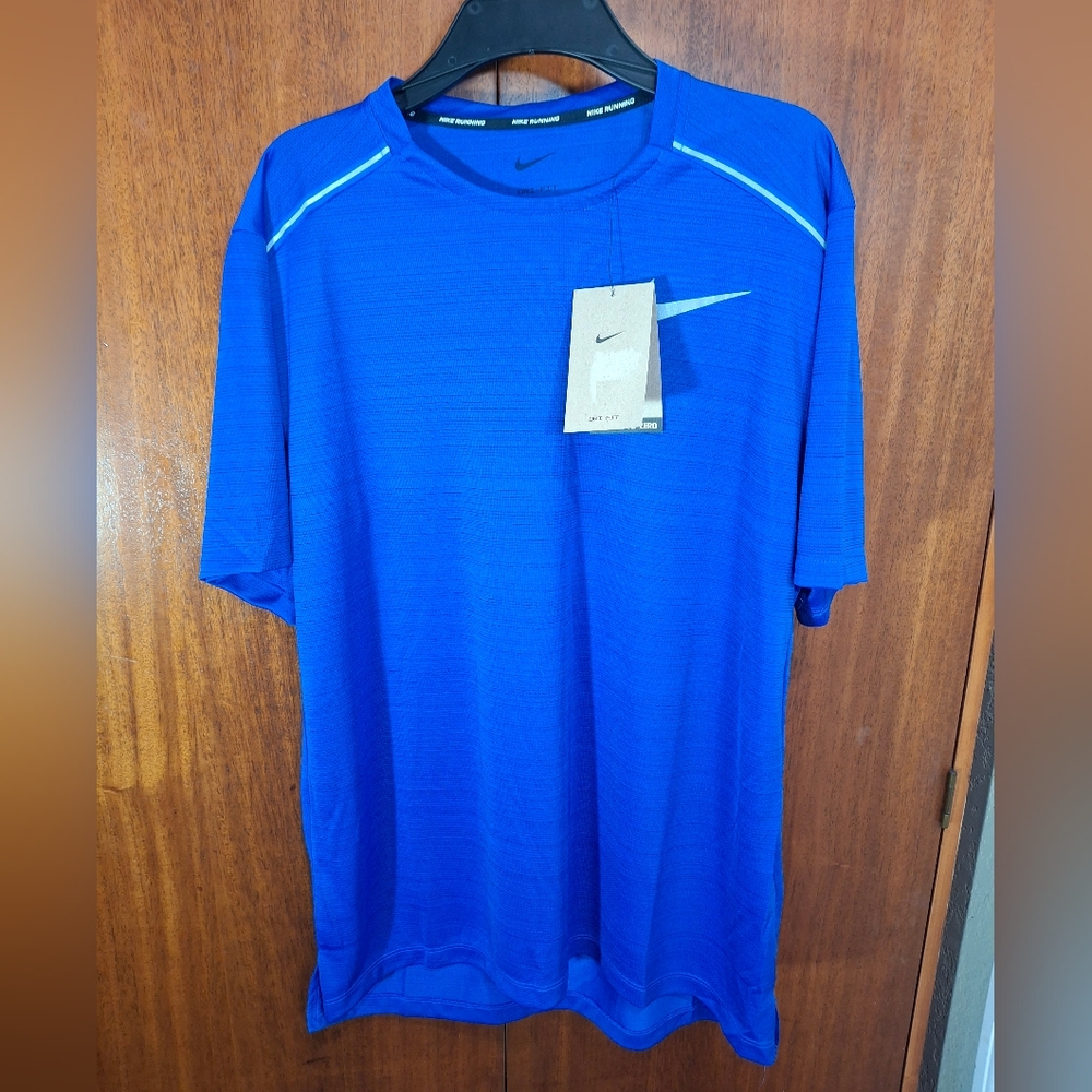 Nike Running Shirt Top Mens Size MEDIUM